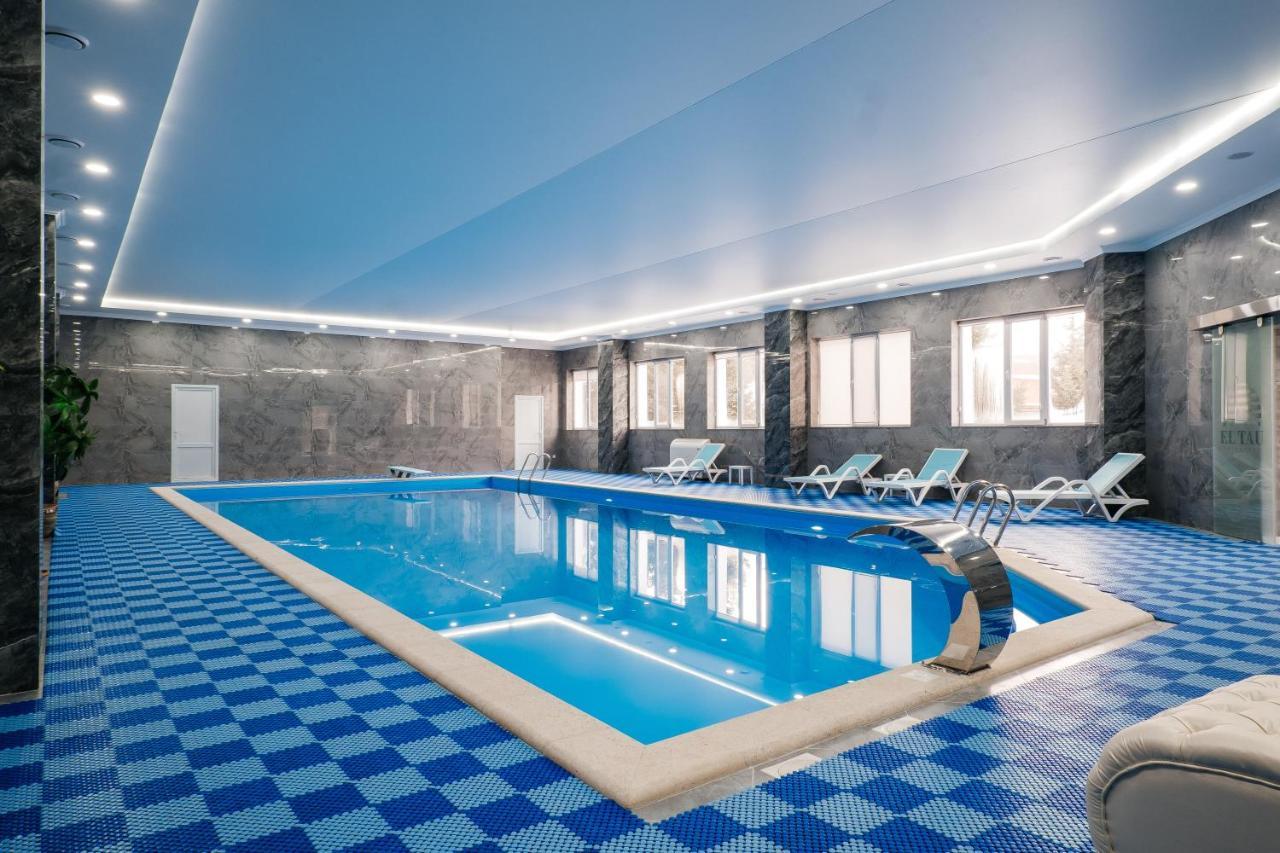 Hotel El-Tau Ekibastuz Esterno foto
