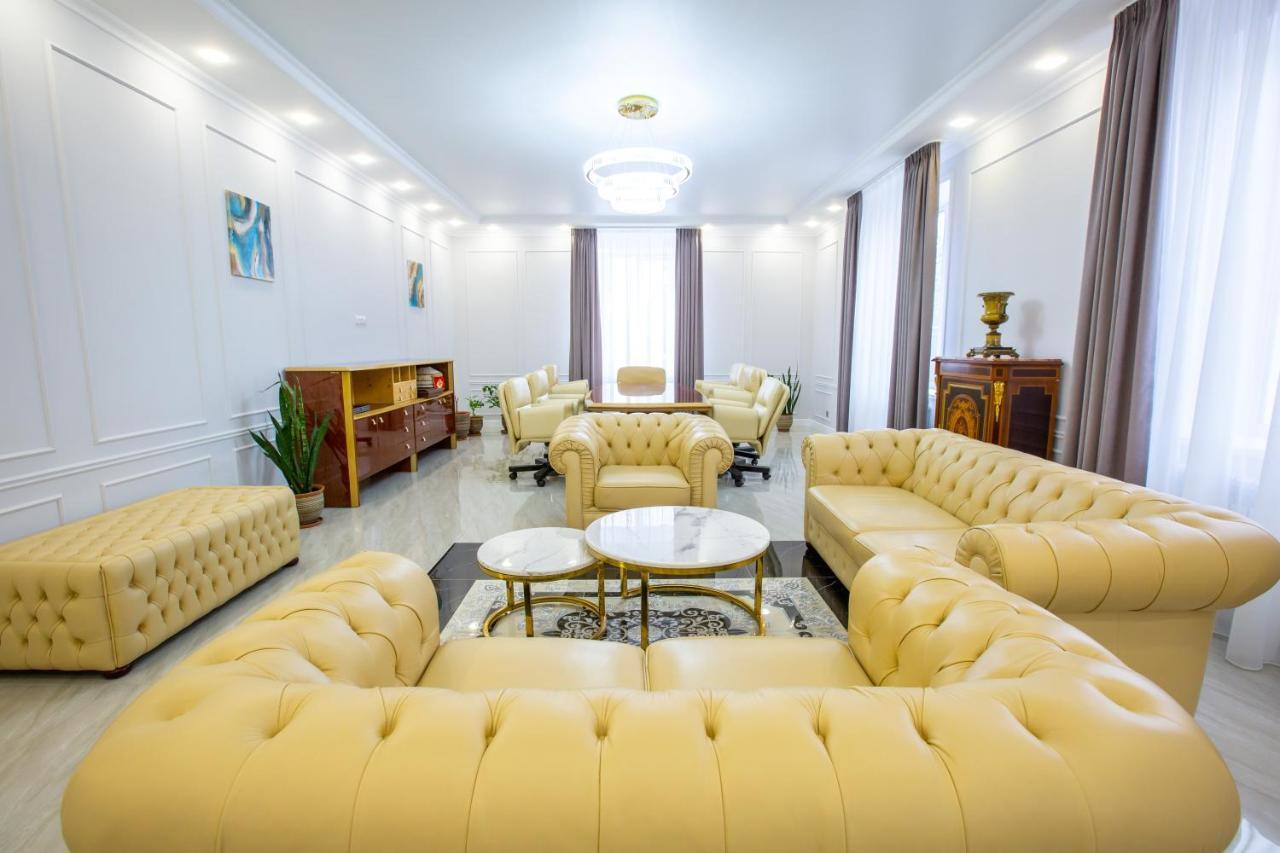 Hotel El-Tau Ekibastuz Esterno foto